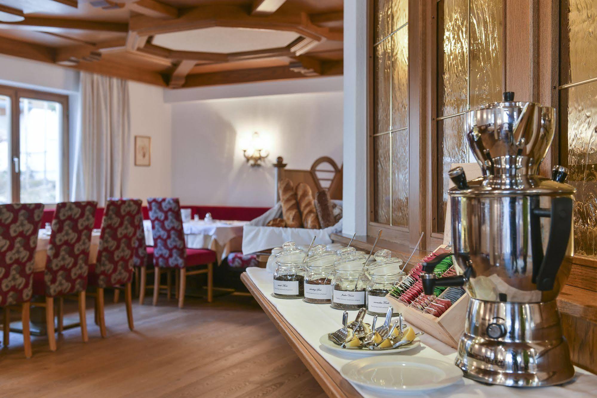 לך אם ארלברג Hotel Schwarzwand מראה חיצוני תמונה